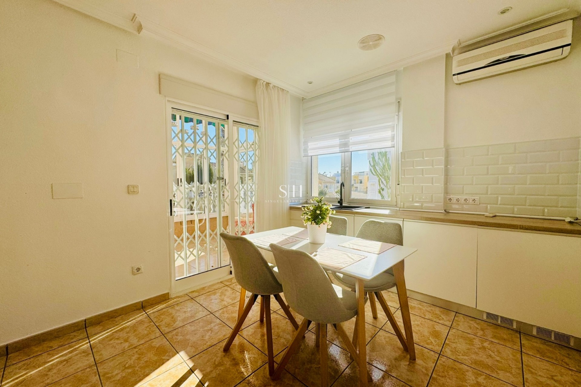 Перепродажа - Villa - Orihuela Costa - La Florida