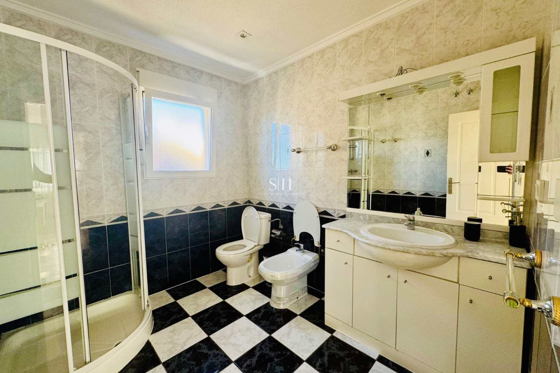 Перепродажа - Villa - Orihuela Costa - La Florida