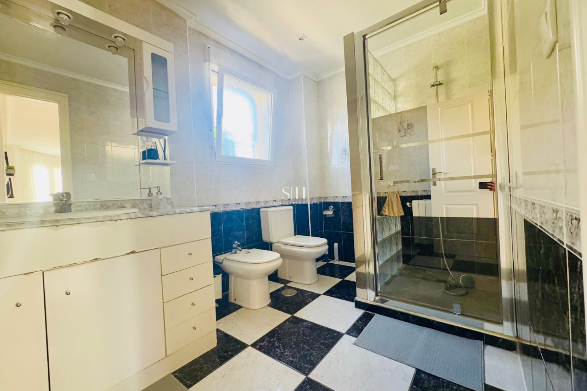 Перепродажа - Villa - Orihuela Costa - La Florida