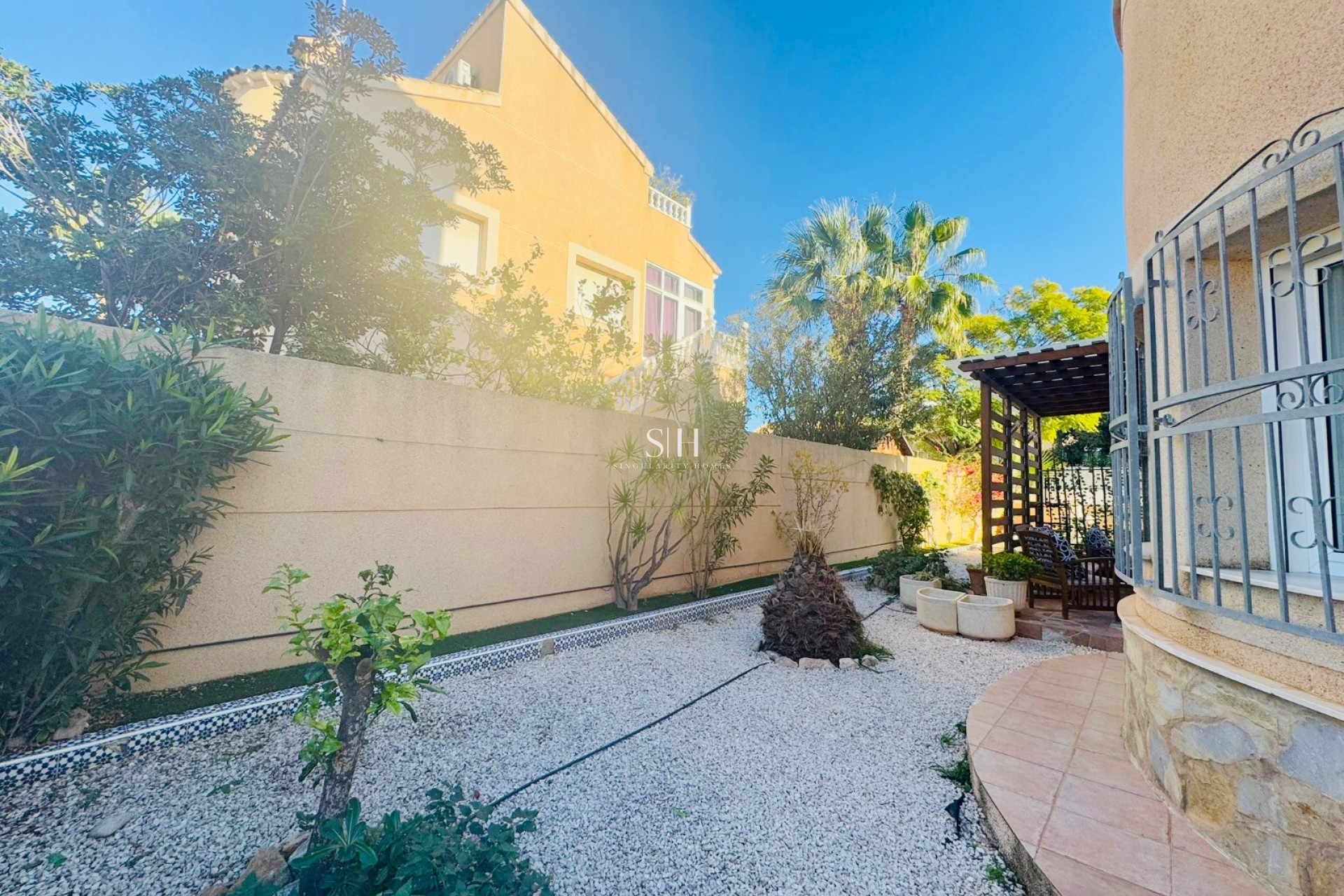 Перепродажа - Villa - Orihuela Costa - La Florida