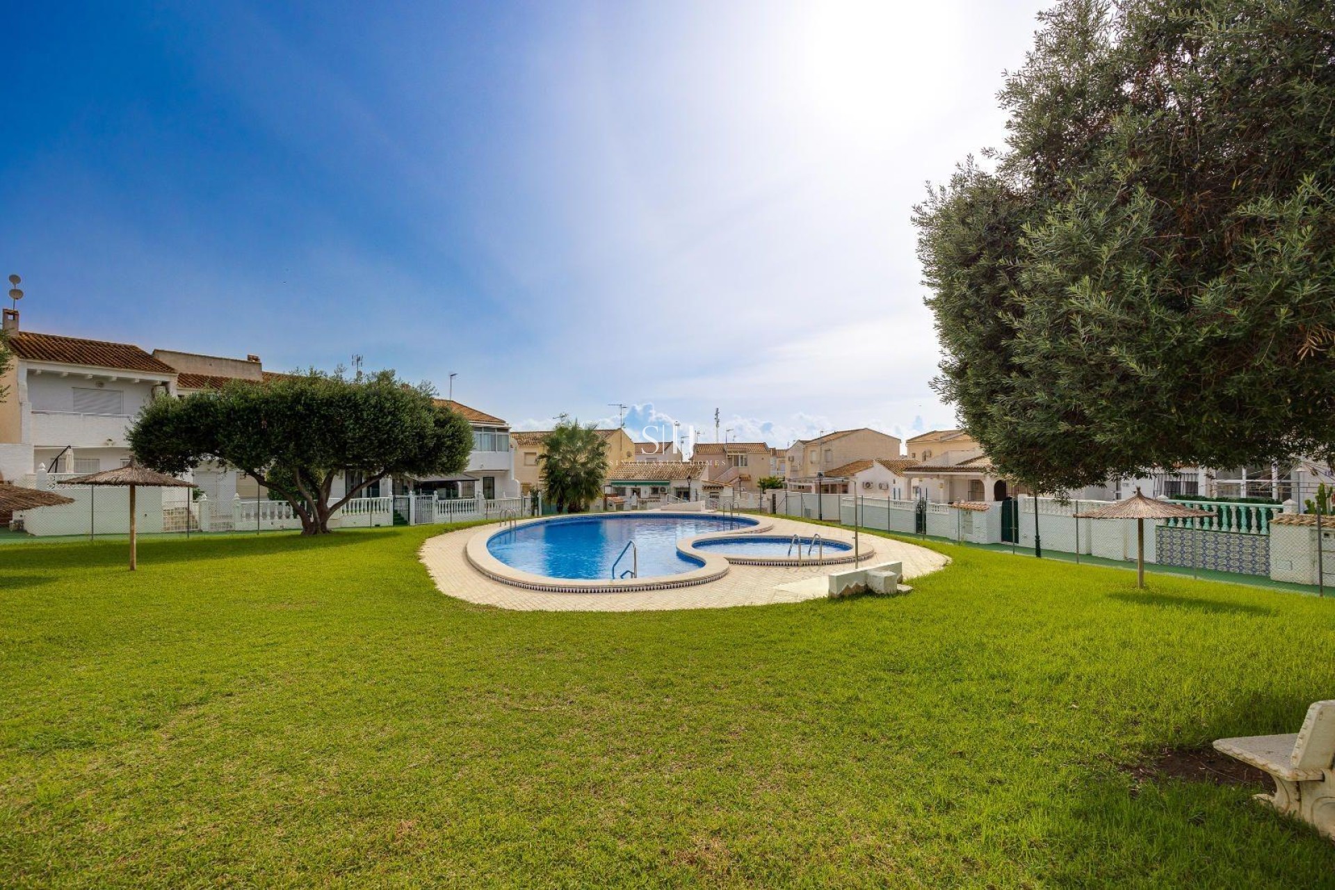 Перепродажа - Villa - Orihuela Costa - La Florida