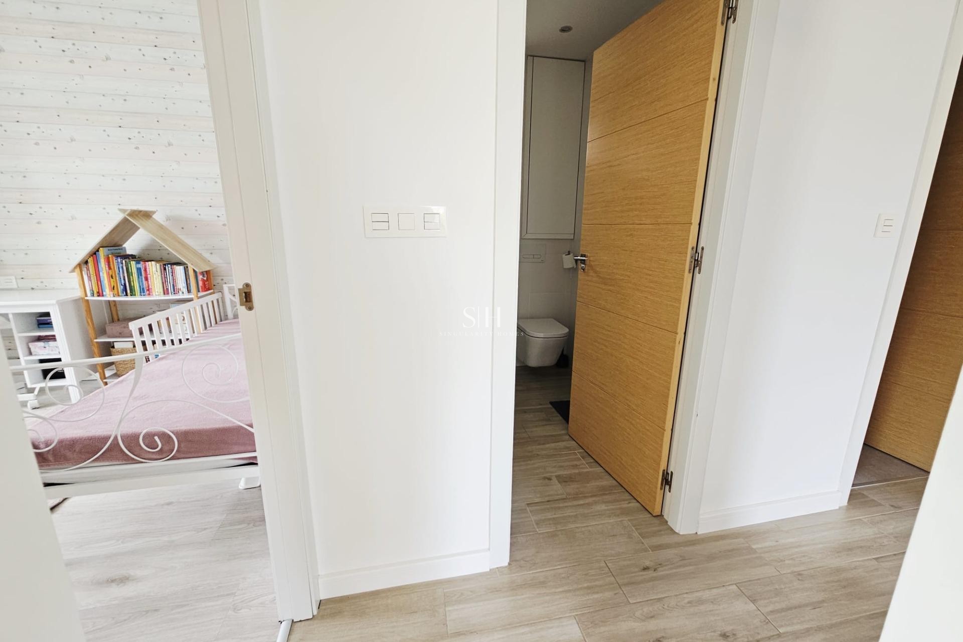 Перепродажа - Villa - Orihuela Costa - La Regia