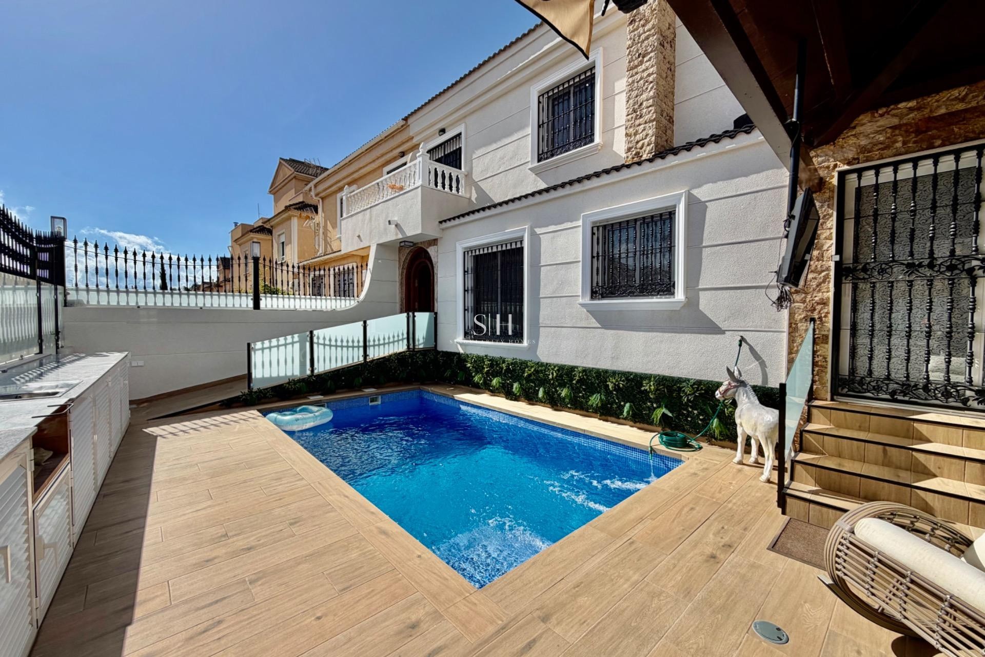Перепродажа - Villa - Orihuela Costa - La Zenia