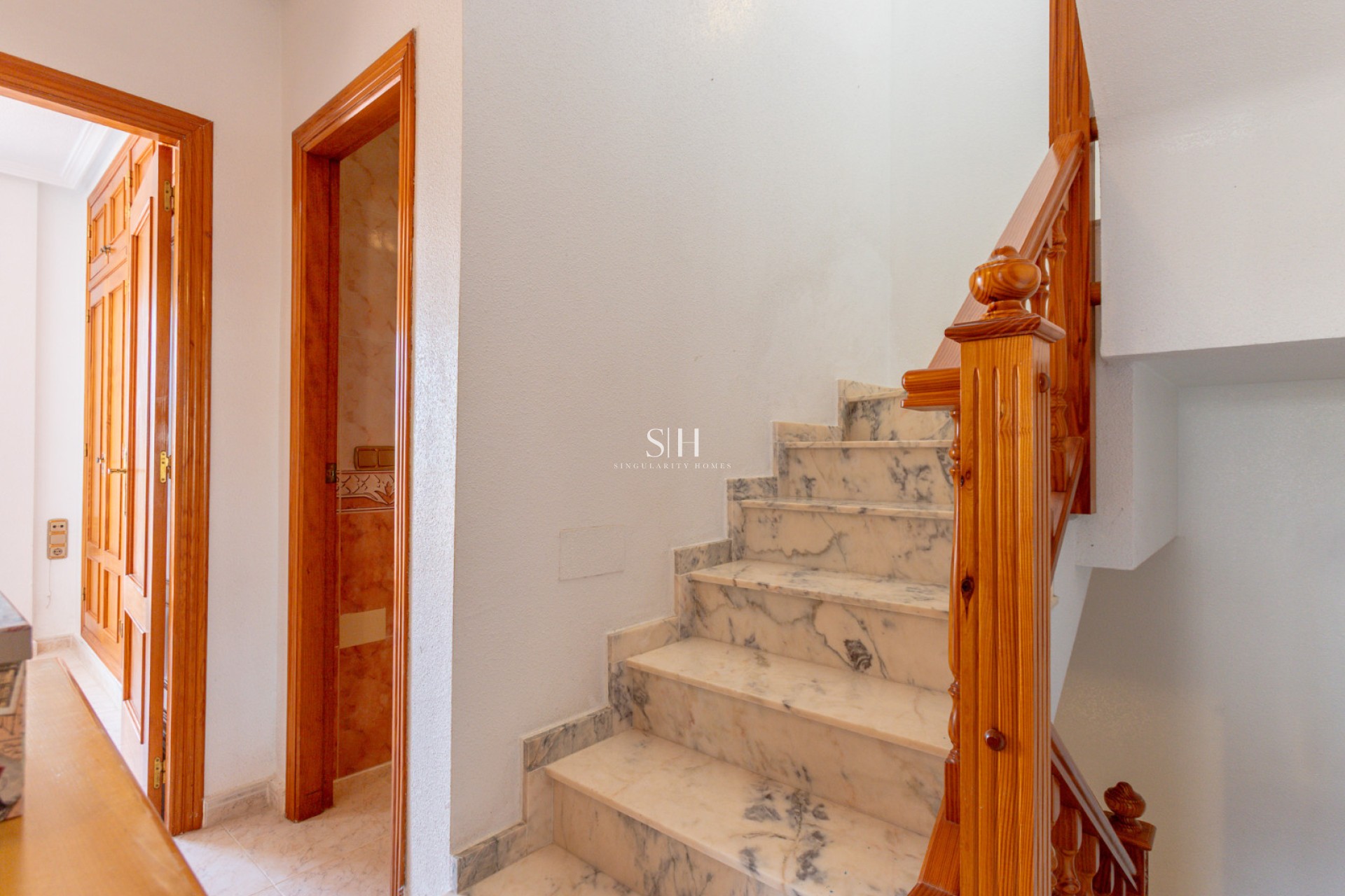 Перепродажа - Villa - Orihuela Costa - La Zenia