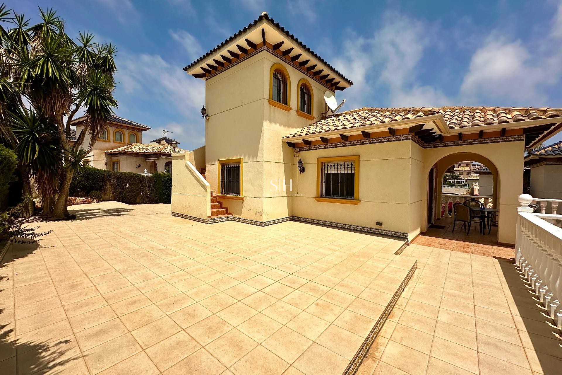 Перепродажа - Villa - Orihuela Costa - La Zenia