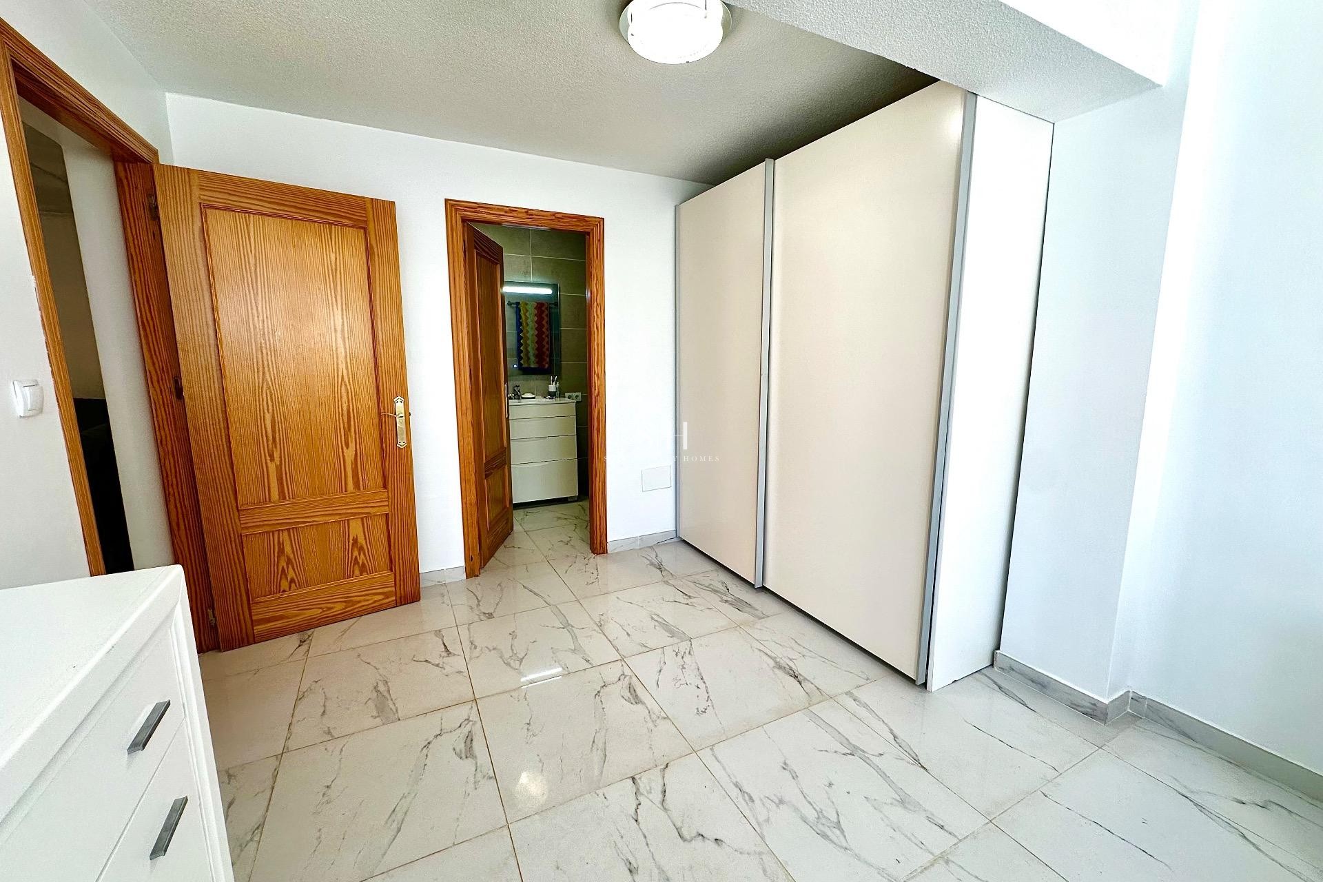 Перепродажа - Villa - Orihuela Costa - La Zenia