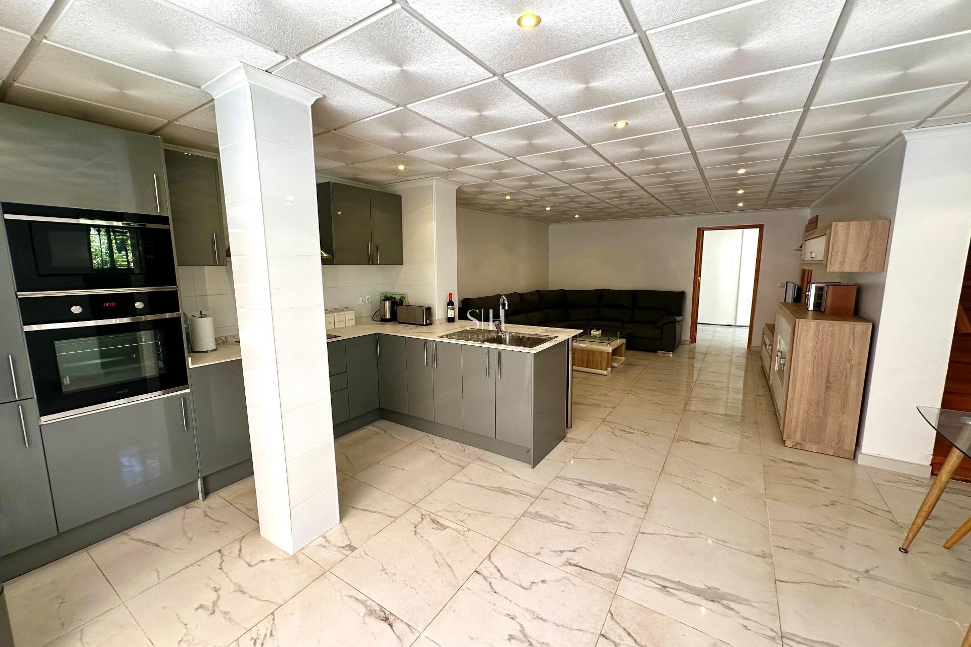 Перепродажа - Villa - Orihuela Costa - La Zenia