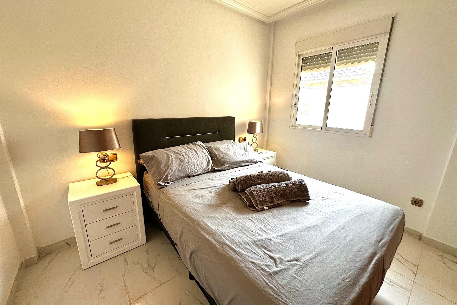 Перепродажа - Villa - Orihuela Costa - La Zenia