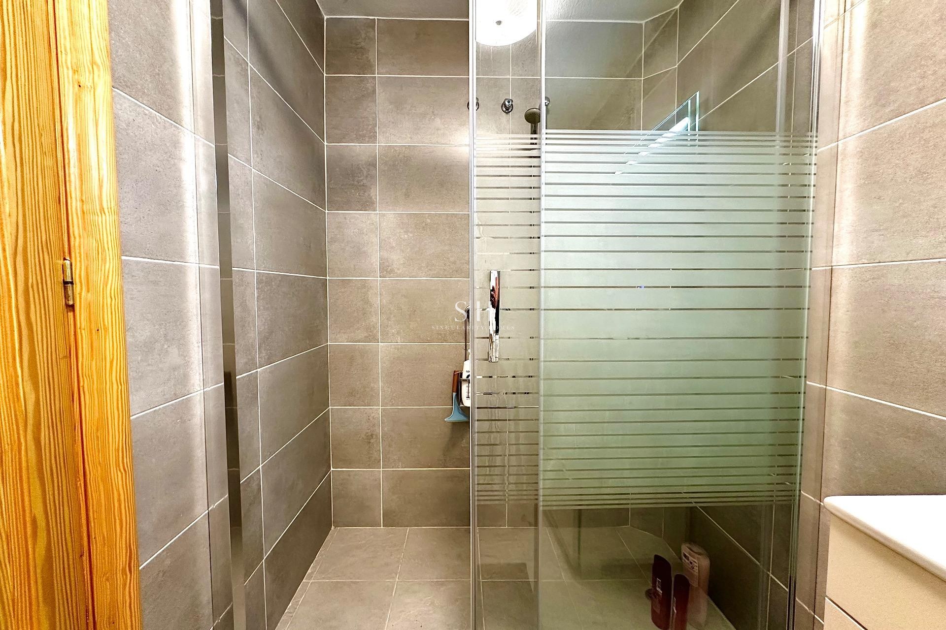 Перепродажа - Villa - Orihuela Costa - La Zenia