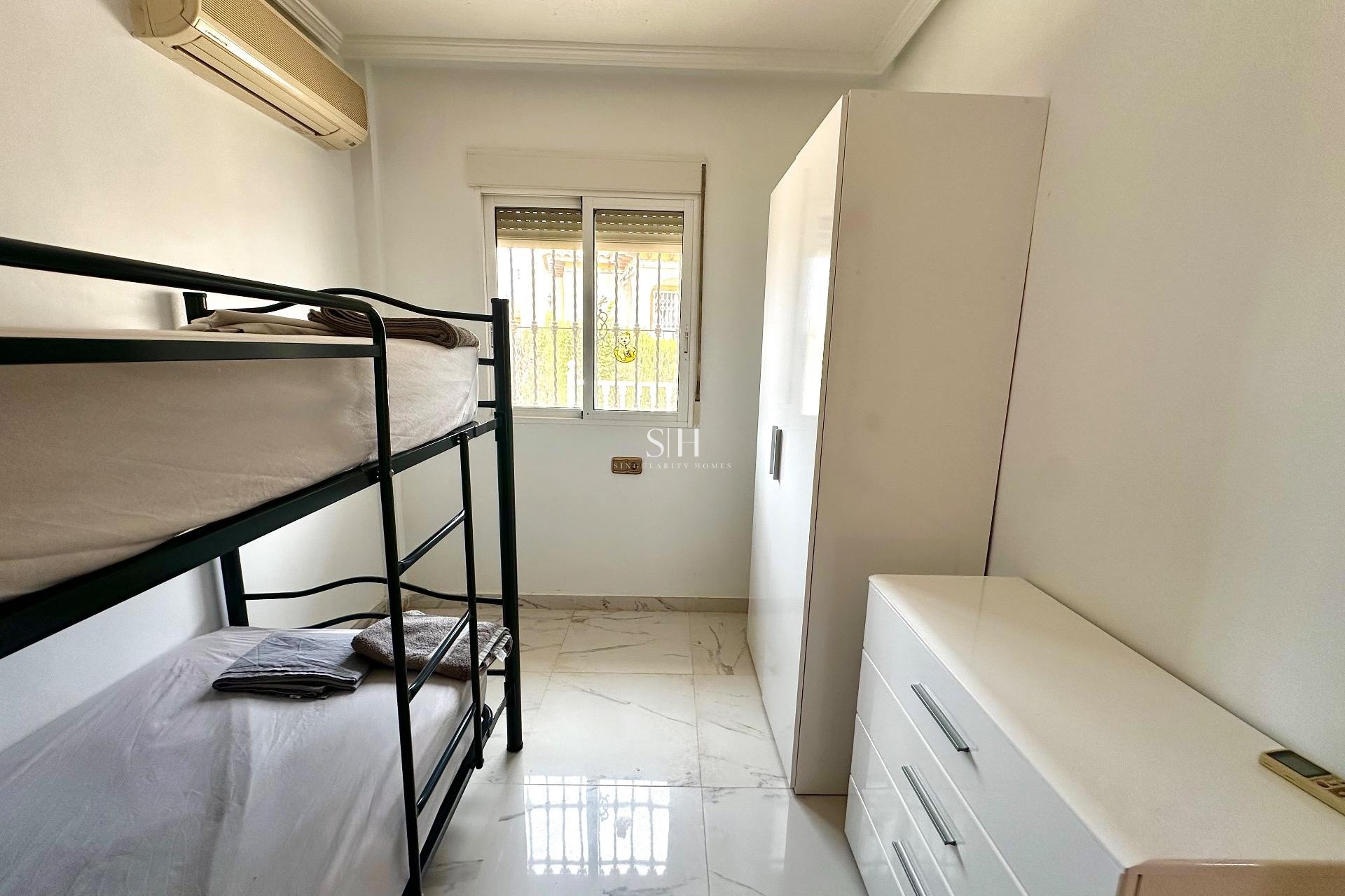 Перепродажа - Villa - Orihuela Costa - La Zenia