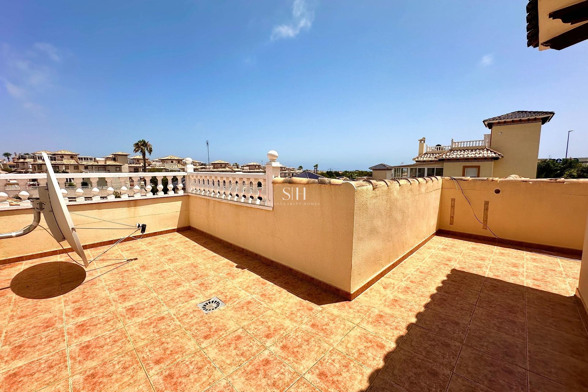 Перепродажа - Villa - Orihuela Costa - La Zenia