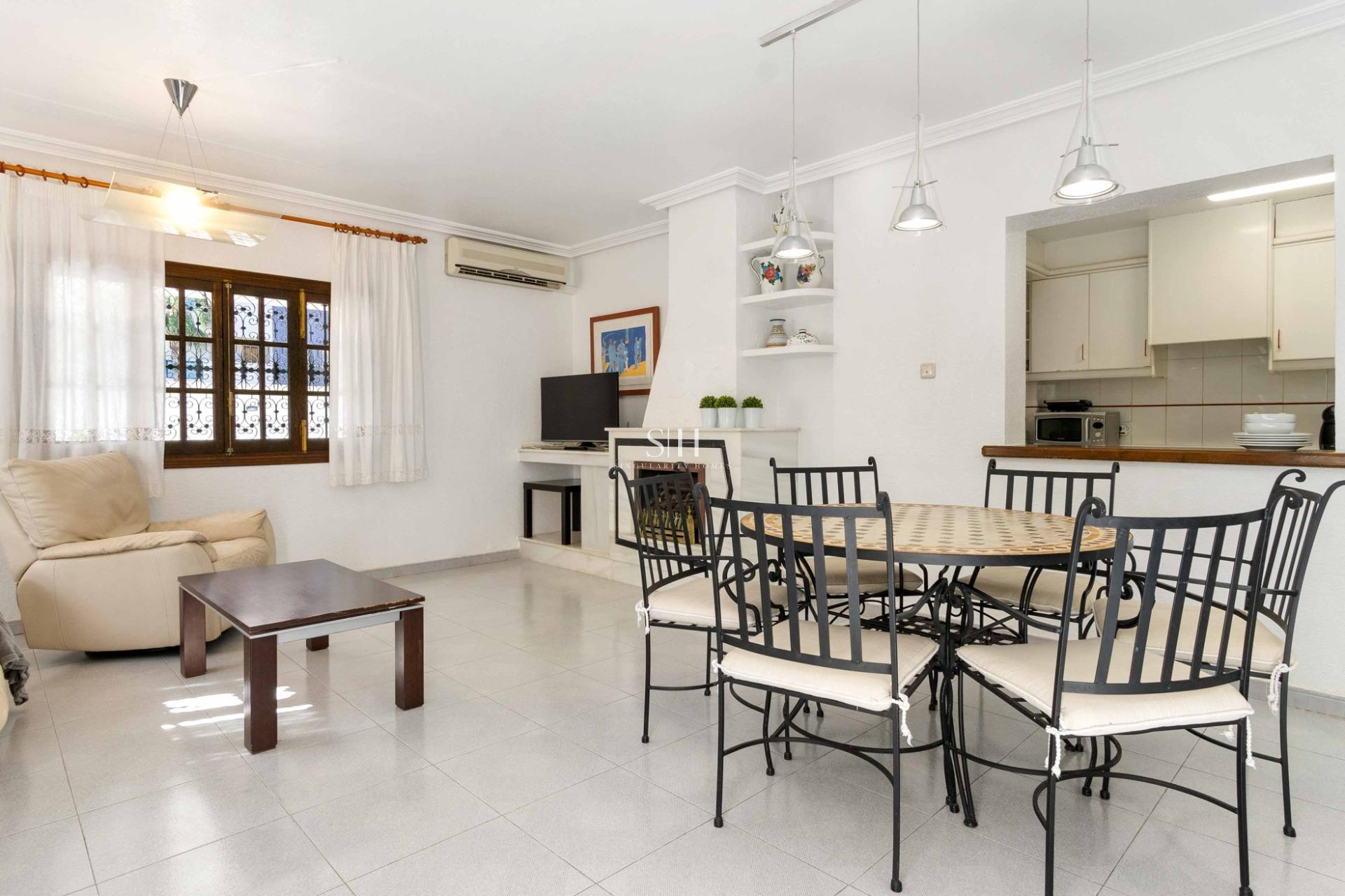 Перепродажа - Villa - Orihuela Costa - La Zenia