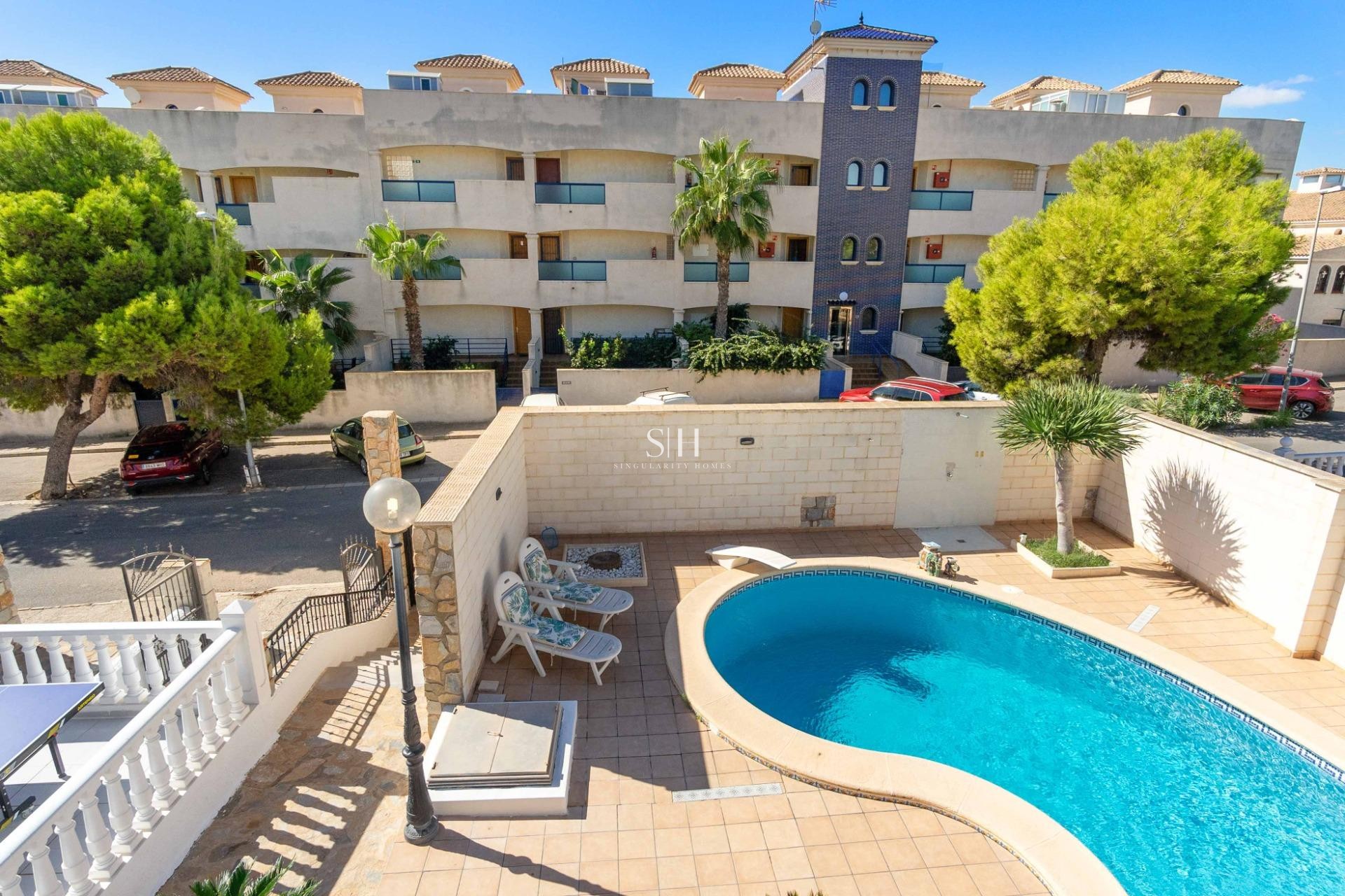 Перепродажа - Villa - Orihuela Costa - La Zenia