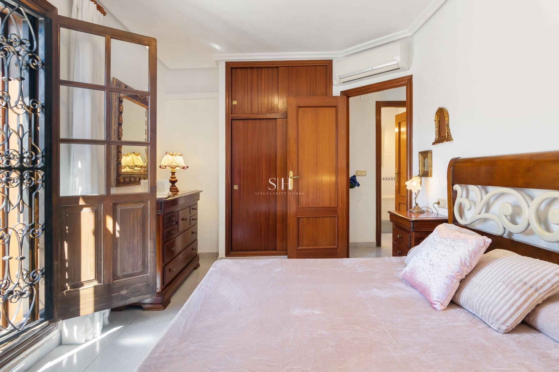 Перепродажа - Villa - Orihuela Costa - La Zenia