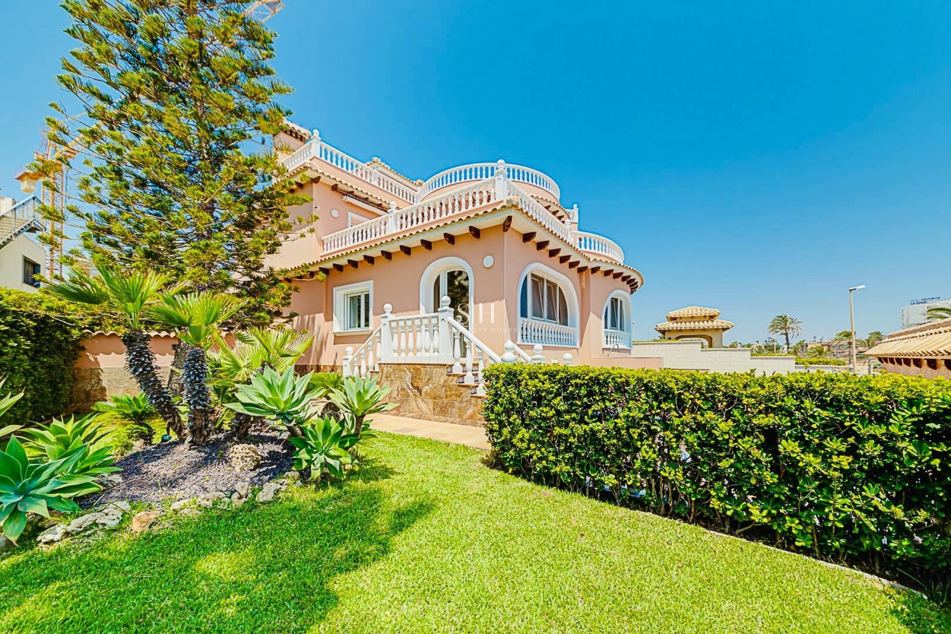 Перепродажа - Villa - Orihuela Costa - La Zenia