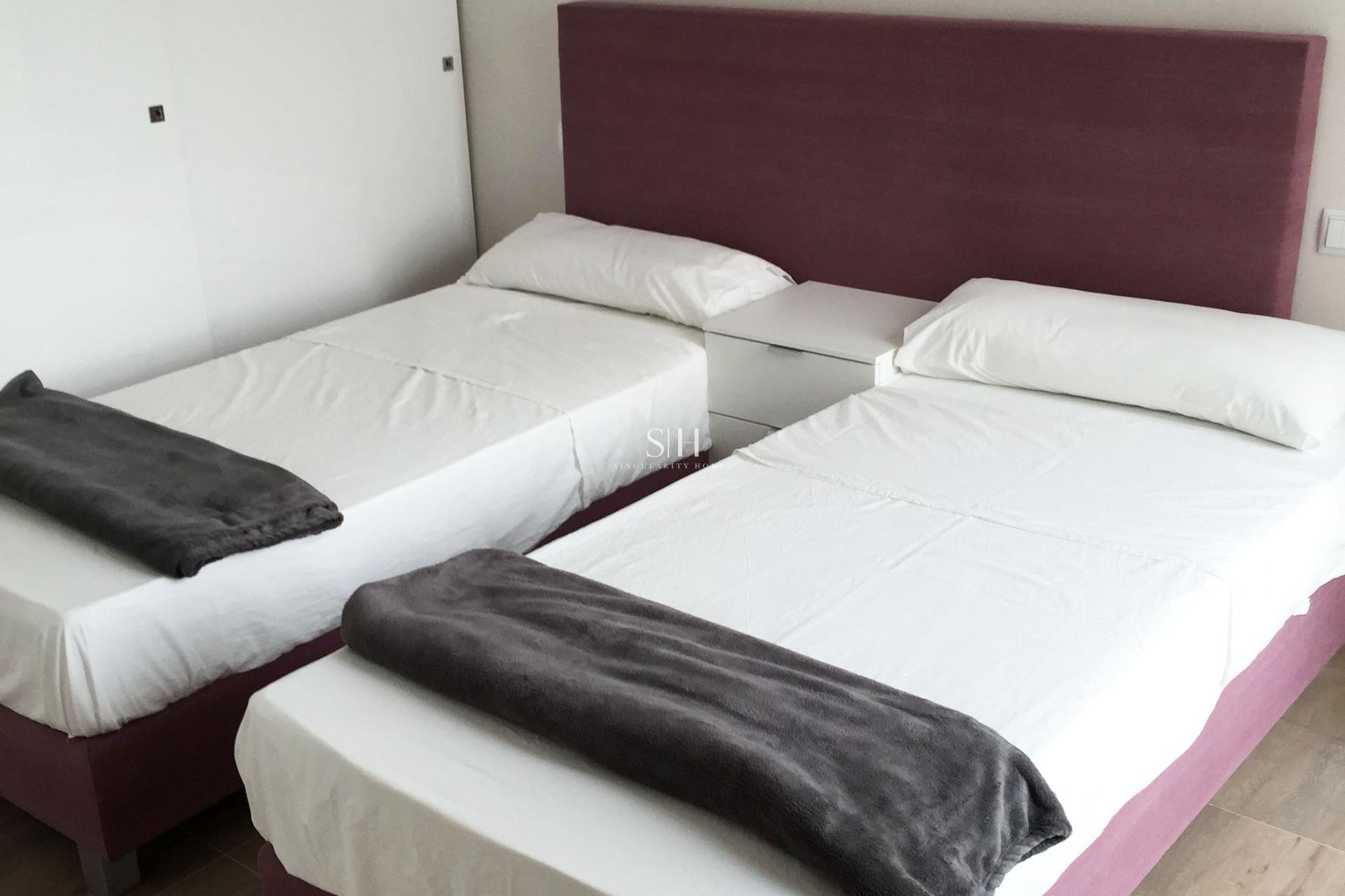 Перепродажа - Villa - Orihuela Costa - Las Colinas Golf