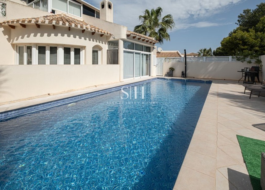 Перепродажа - Villa - Orihuela Costa - Las Ramblas