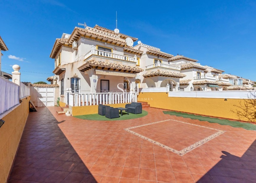 Перепродажа - Villa - Orihuela Costa - Lomas De Cabo Roig-los Dolses