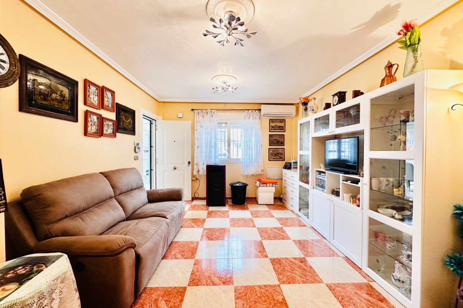 Перепродажа - Villa - Orihuela Costa - Lomas de Cabo Roig