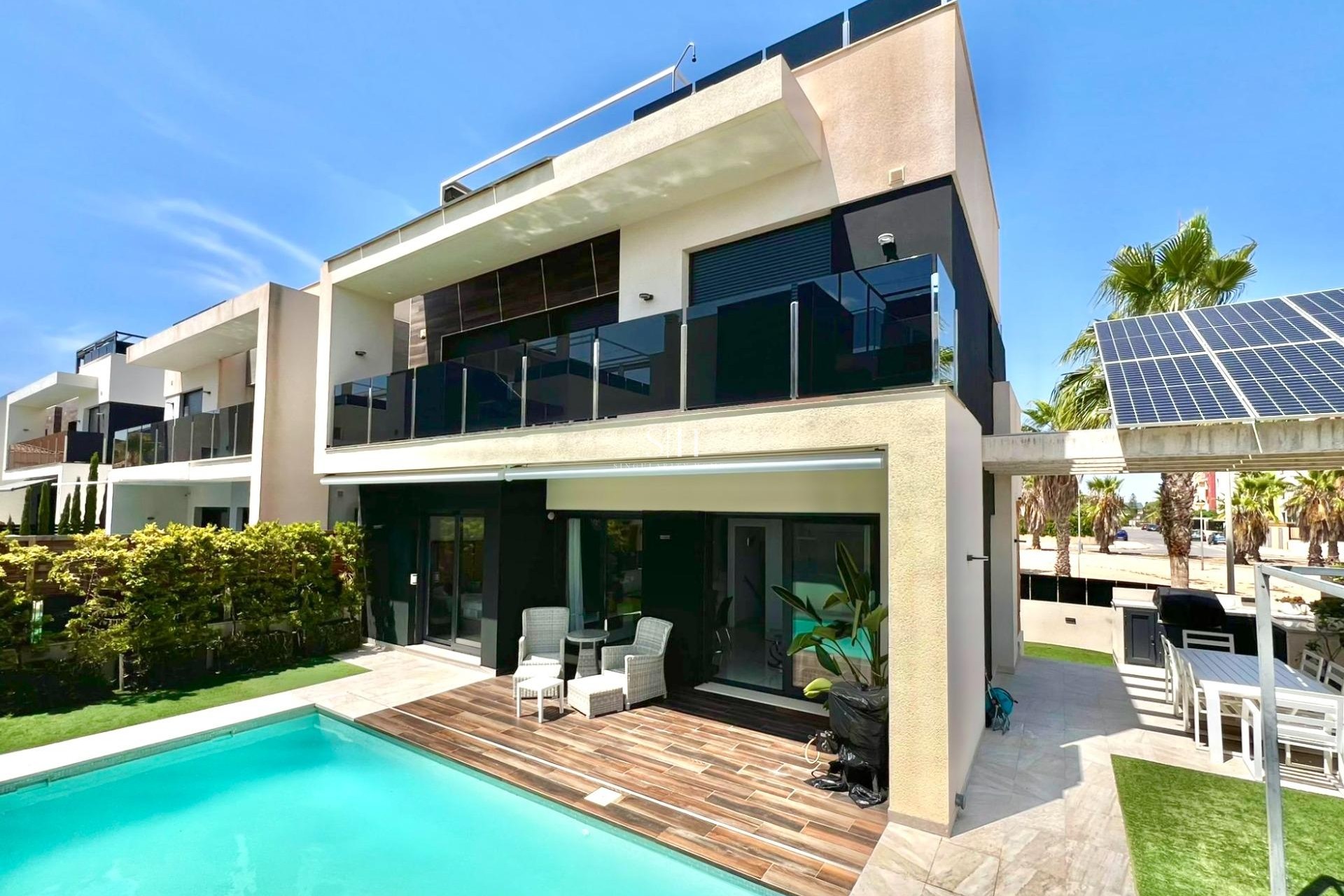 Перепродажа - Villa - Orihuela Costa - Lomas de Cabo Roig