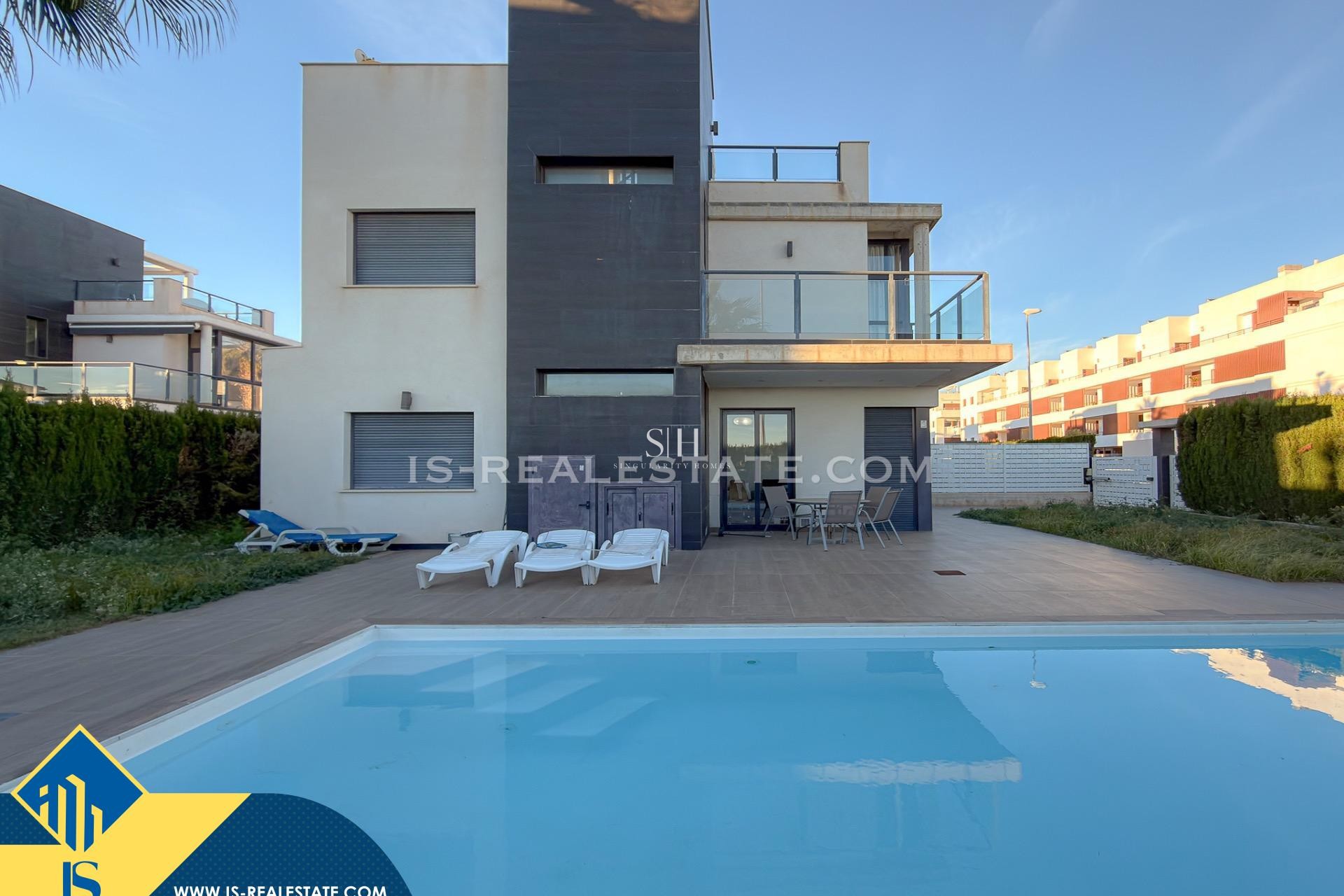 Перепродажа - Villa - Orihuela Costa - Lomas de Cabo Roig