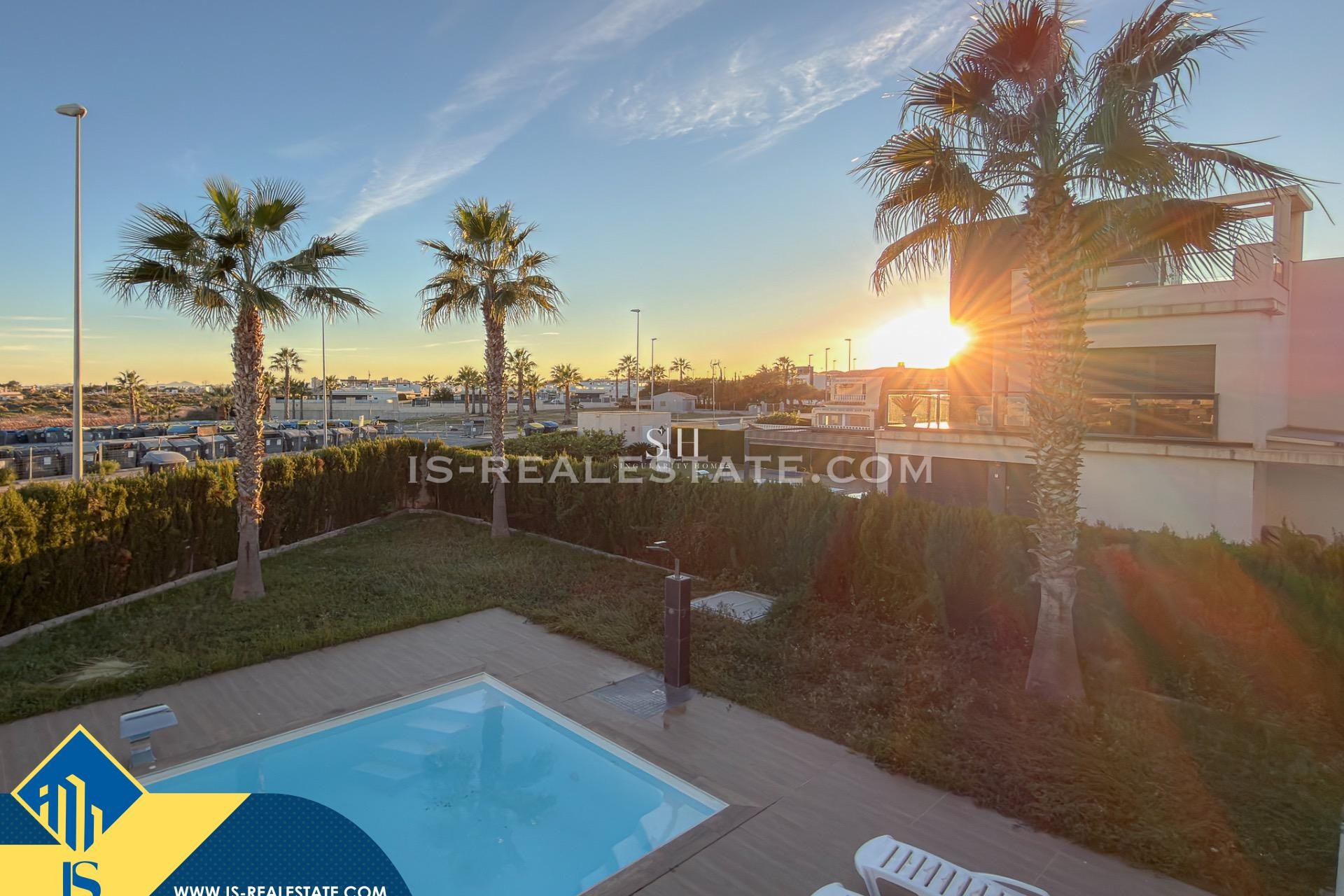 Перепродажа - Villa - Orihuela Costa - Lomas de Cabo Roig