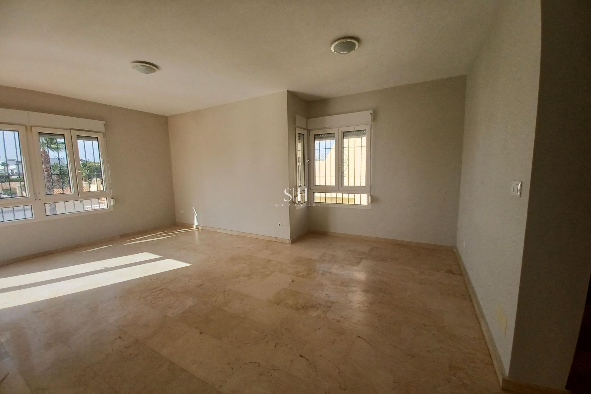 Перепродажа - Villa - Orihuela Costa - Lomas de Cabo Roig