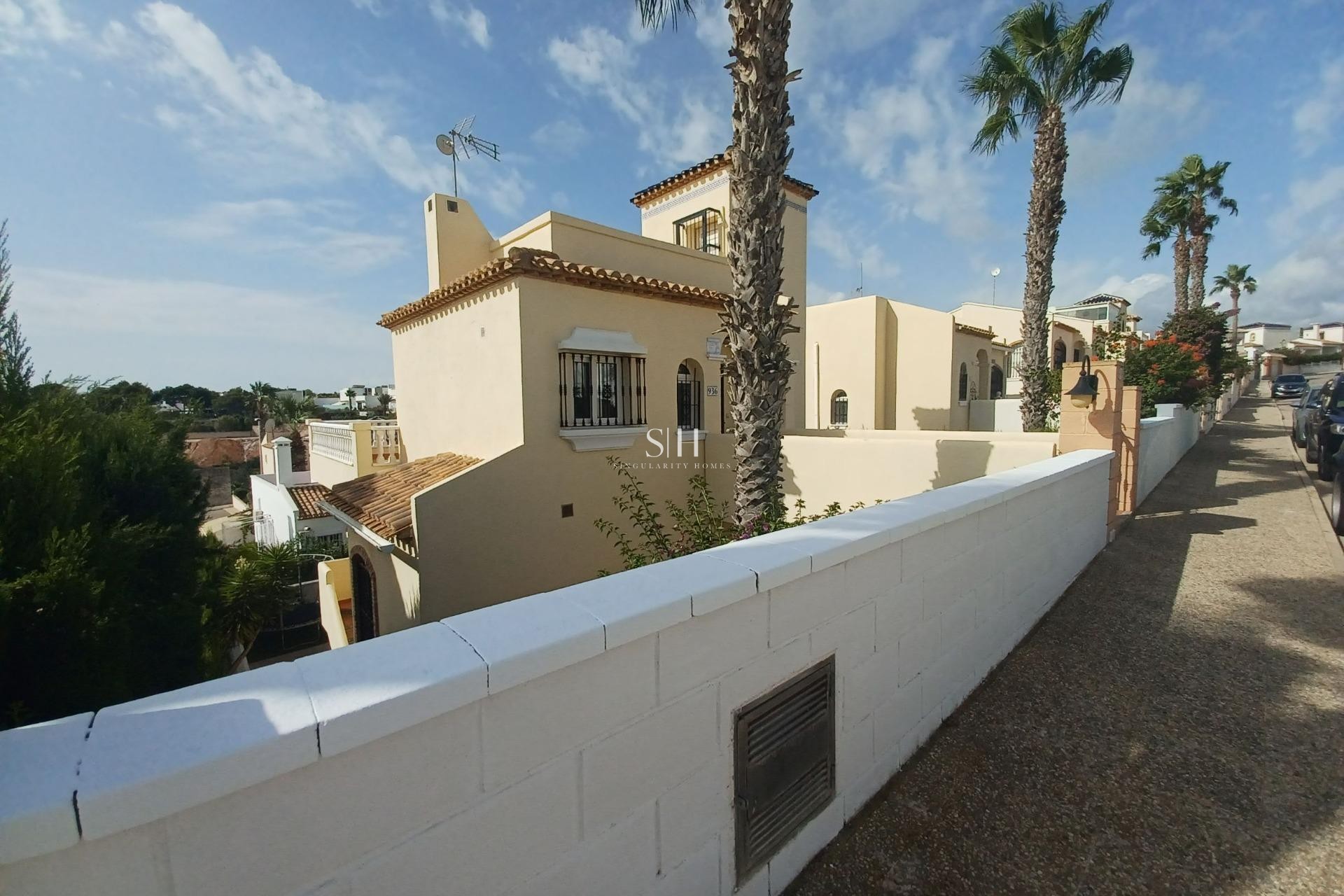 Перепродажа - Villa - Orihuela Costa - Lomas de Cabo Roig