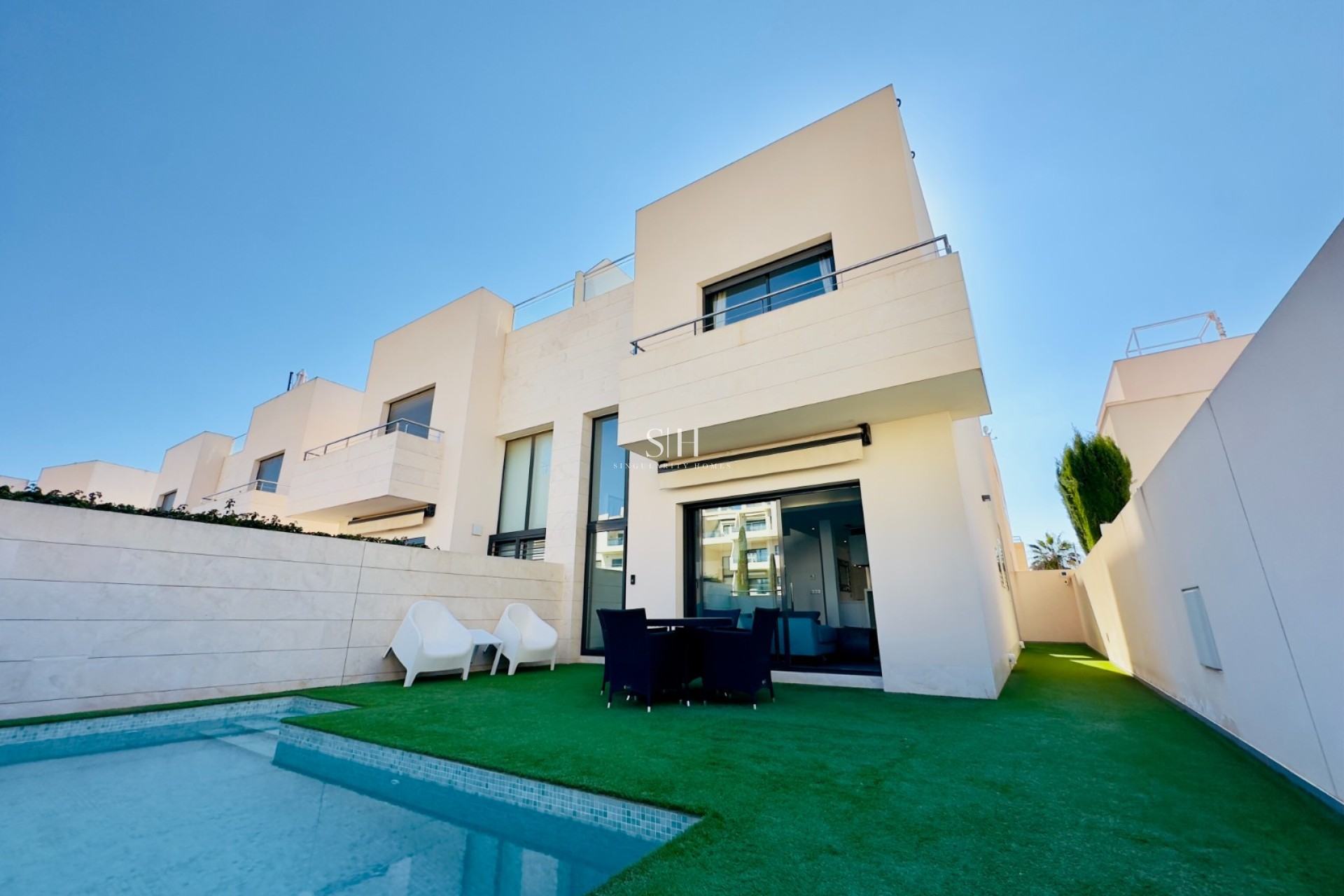 Перепродажа - Villa - Orihuela Costa - Los Dolses
