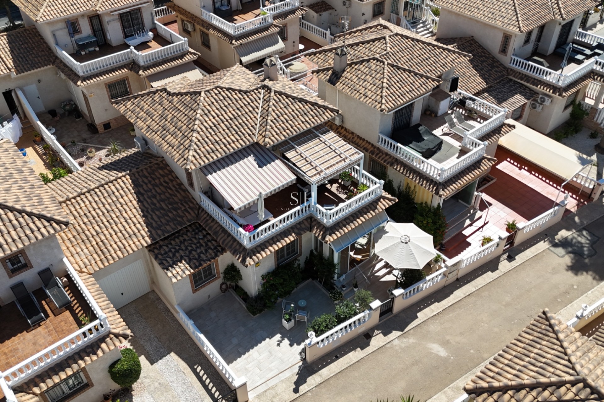 Перепродажа - Villa - Orihuela Costa - Los Dolses
