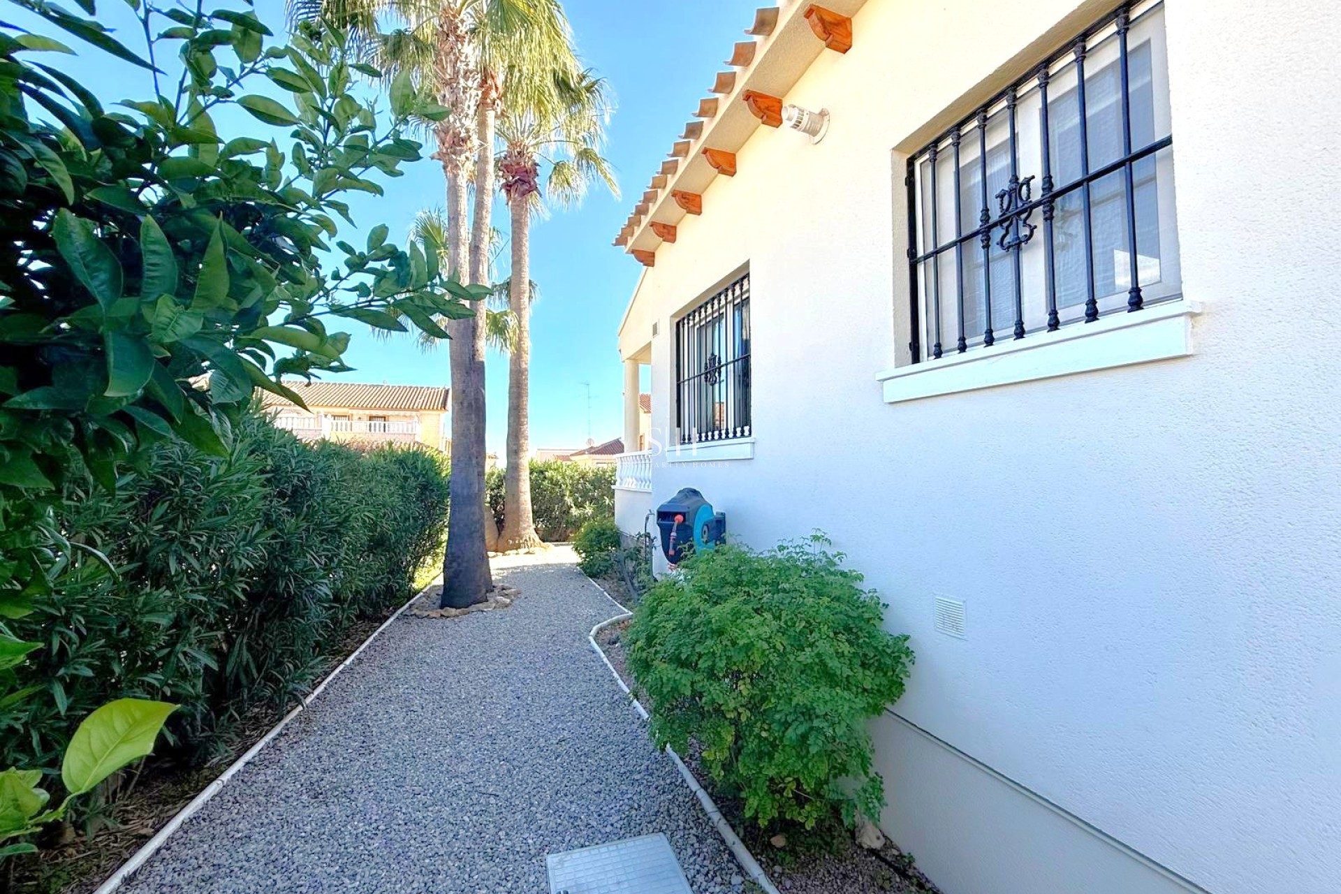 Перепродажа - Villa - Orihuela Costa - Los Dolses
