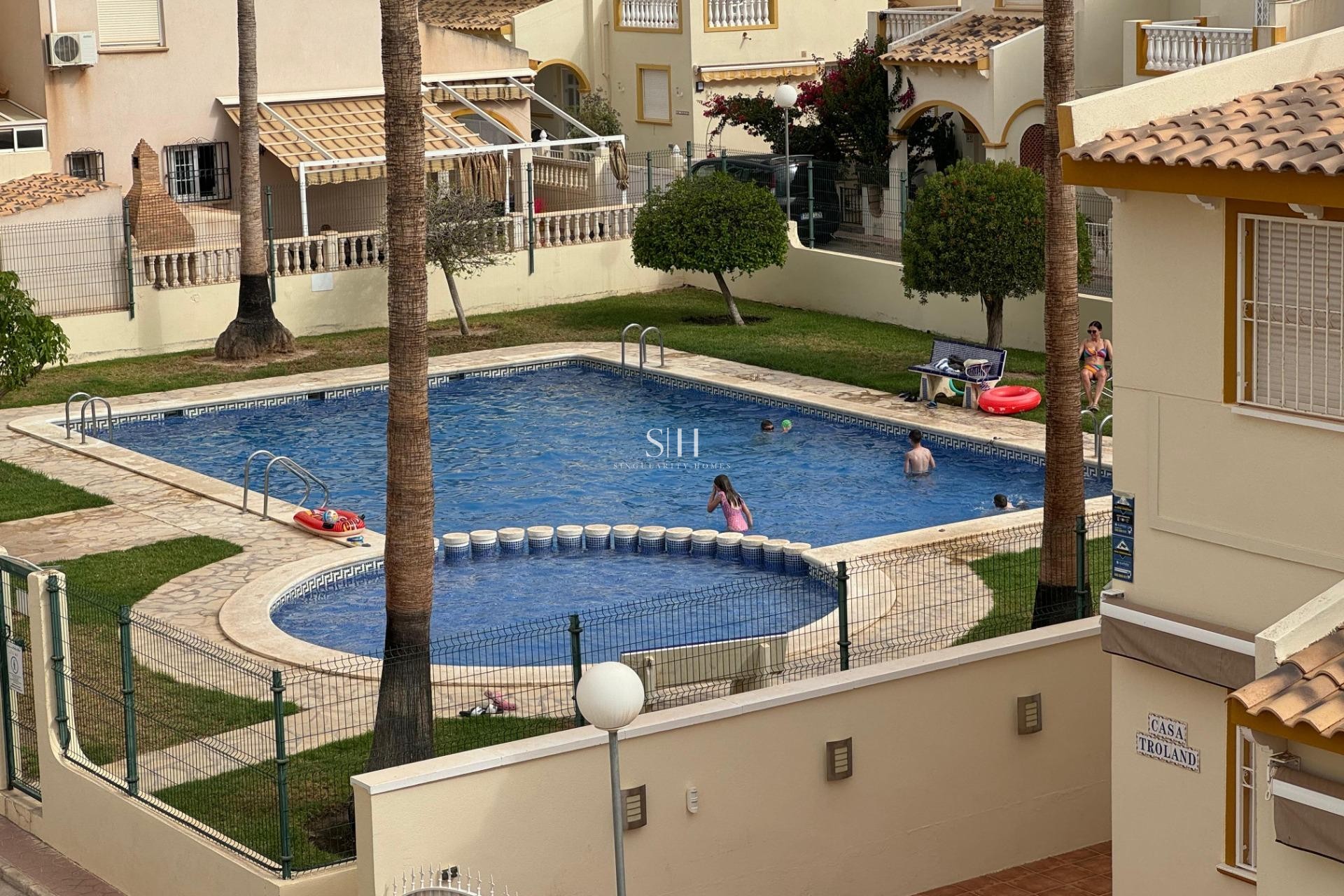 Перепродажа - Villa - Orihuela Costa - Los Dolses