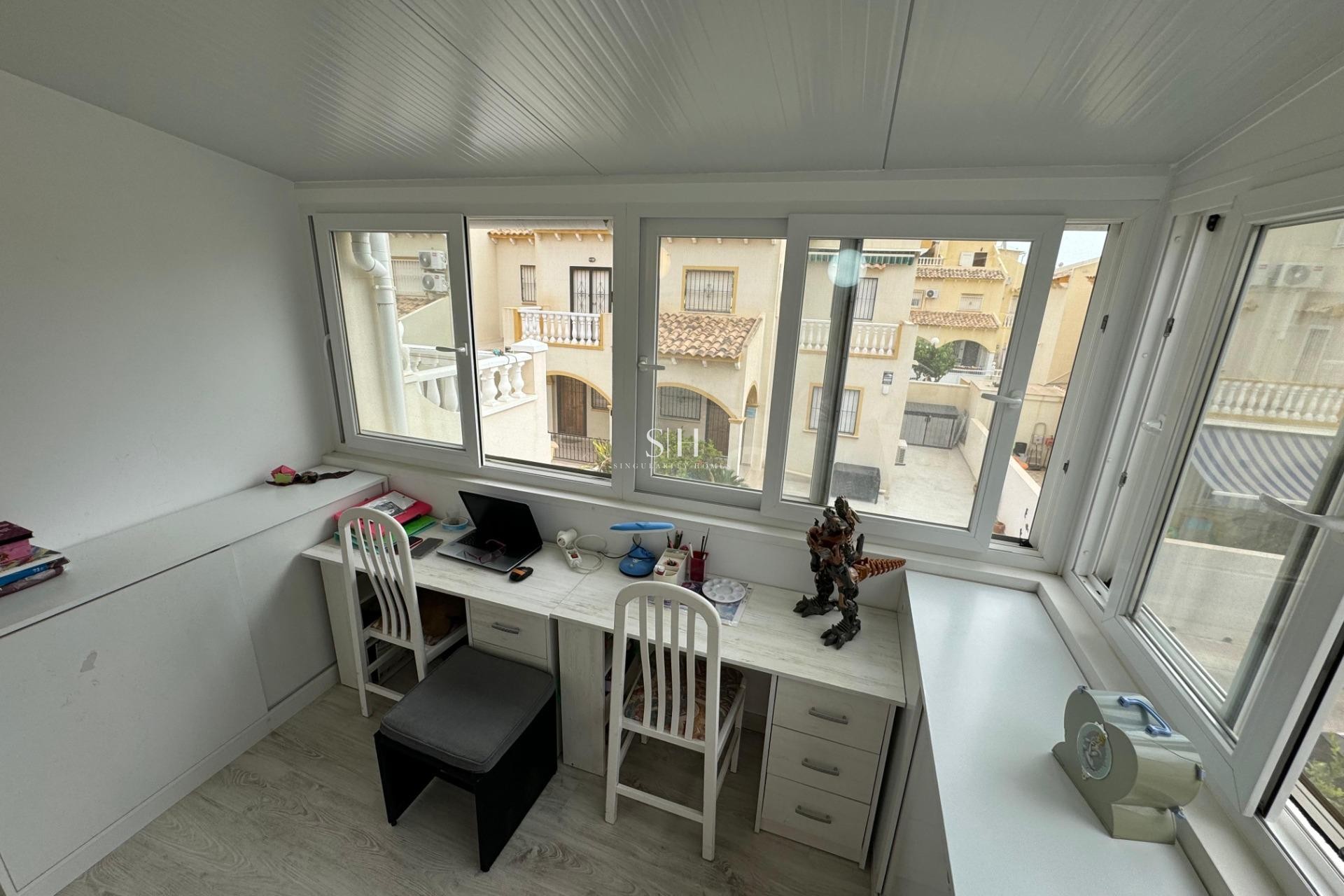 Перепродажа - Villa - Orihuela Costa - Los Dolses