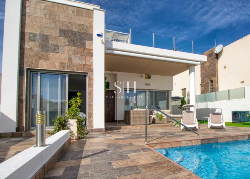 Перепродажа - Villa - Orihuela Costa - PAU 26