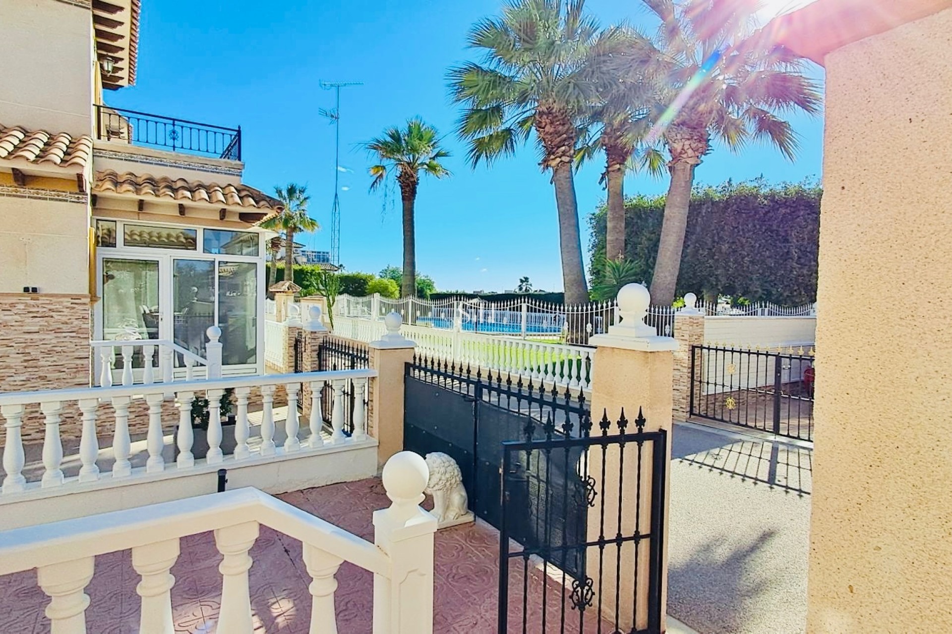 Перепродажа - Villa - Orihuela Costa - Playa Flamenca