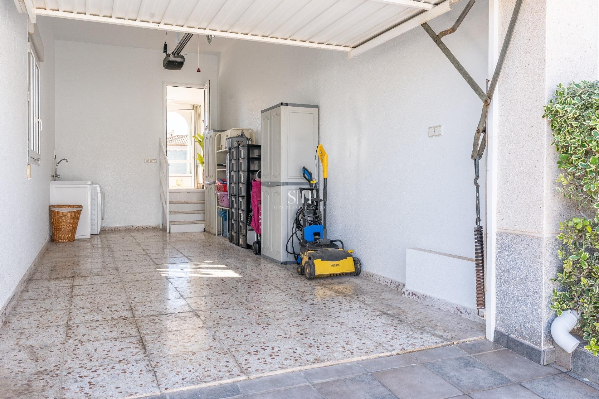 Перепродажа - Villa - Orihuela Costa - Playa Flamenca