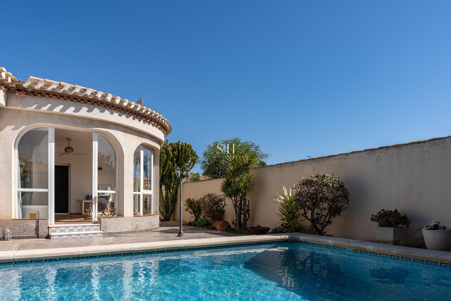 Перепродажа - Villa - Orihuela Costa - Playa Flamenca
