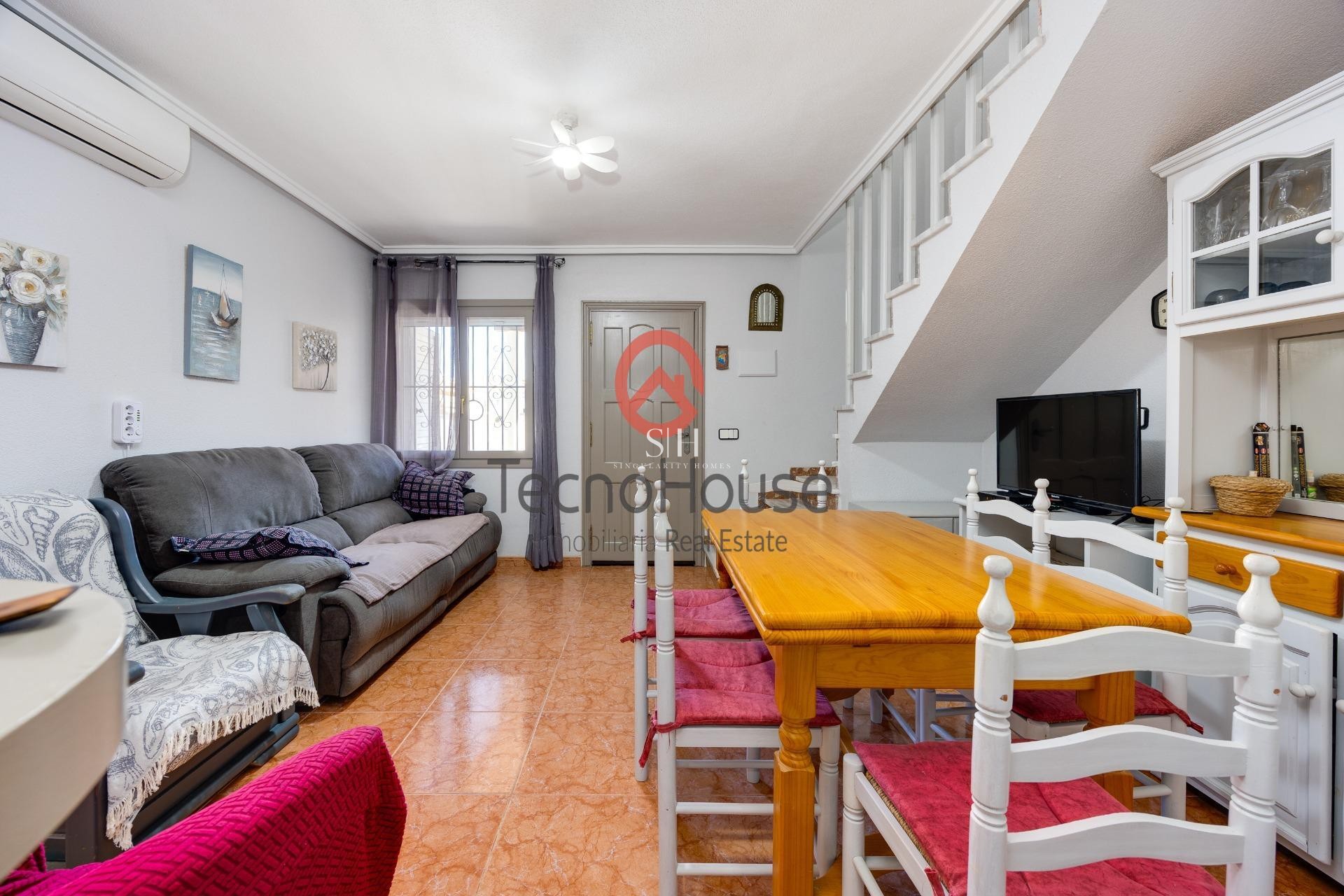 Перепродажа - Villa - Orihuela Costa - Playa Flamenca