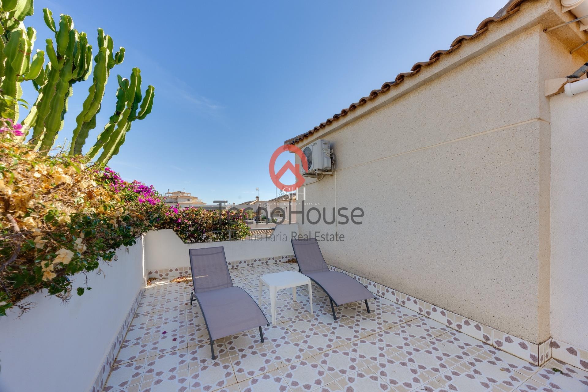 Перепродажа - Villa - Orihuela Costa - Playa Flamenca