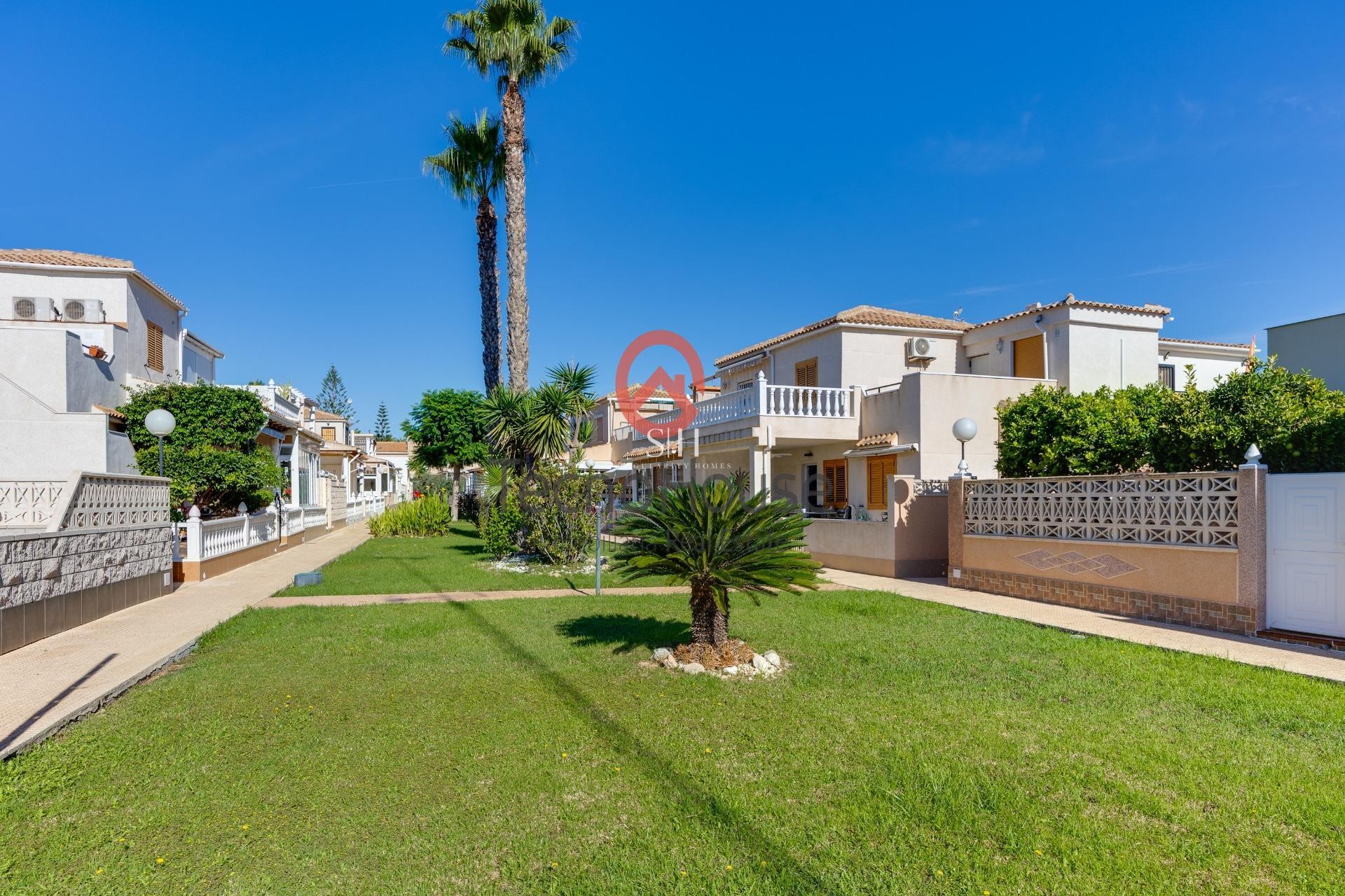 Перепродажа - Villa - Orihuela Costa - Playa Flamenca