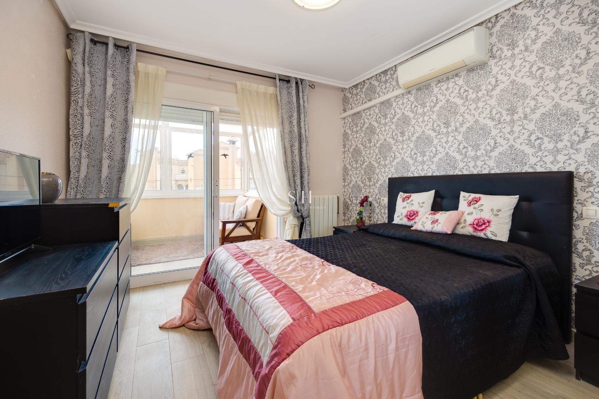 Перепродажа - Villa - Orihuela Costa - Villamartín-las Filipinas