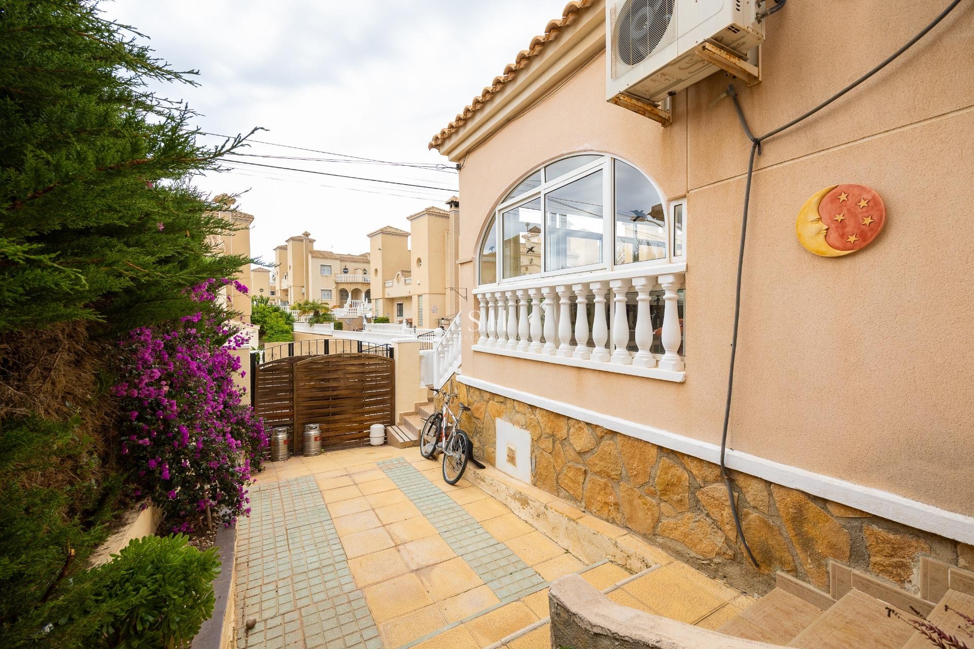 Перепродажа - Villa - Orihuela Costa - Villamartín-las Filipinas