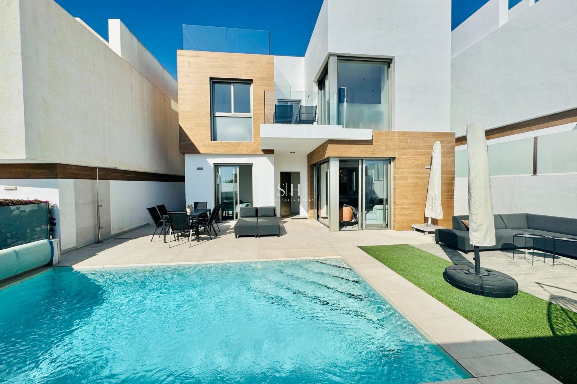 Перепродажа - Villa - Orihuela Costa - Villamartín