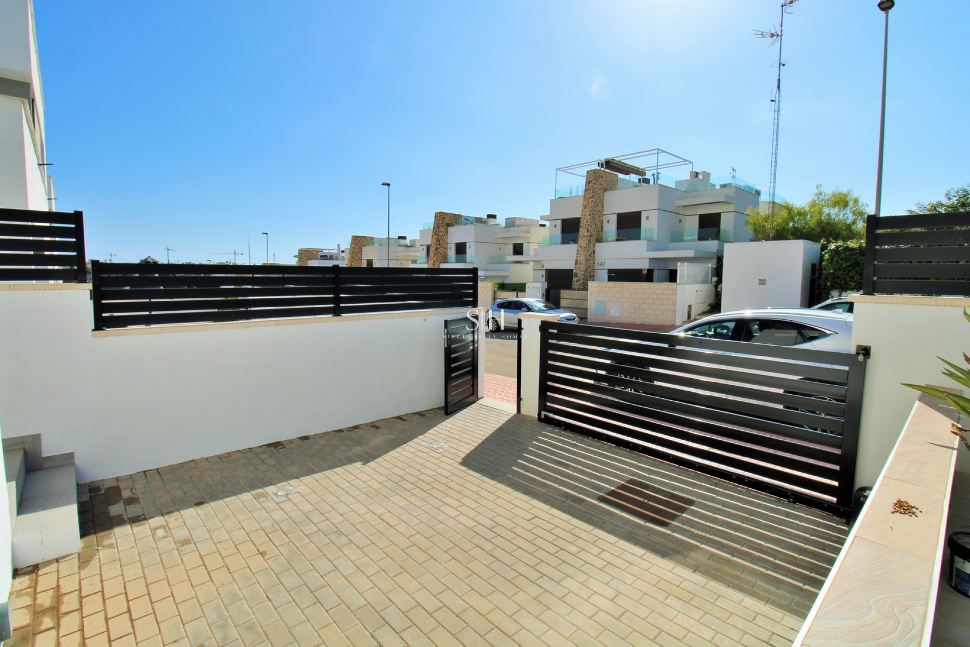 Перепродажа - Villa - Orihuela Costa - Villamartin