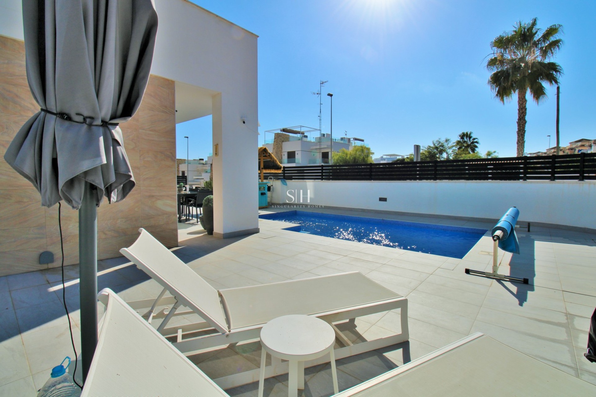 Перепродажа - Villa - Orihuela Costa - Villamartin