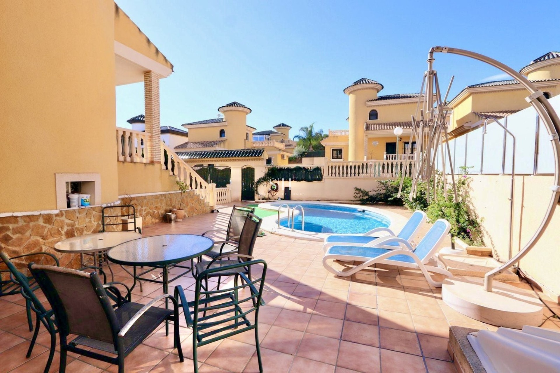 Перепродажа - Villa - Orihuela Costa - Villamartin