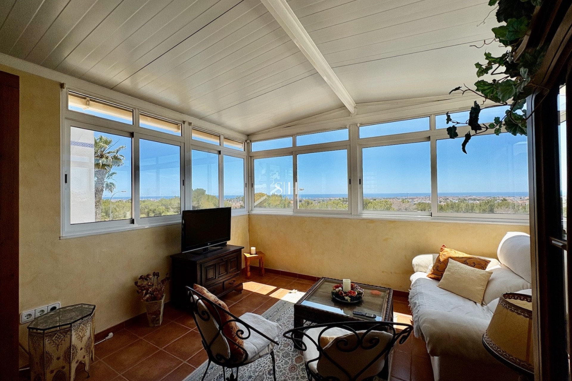 Перепродажа - Villa - Orihuela Costa - Villamartin