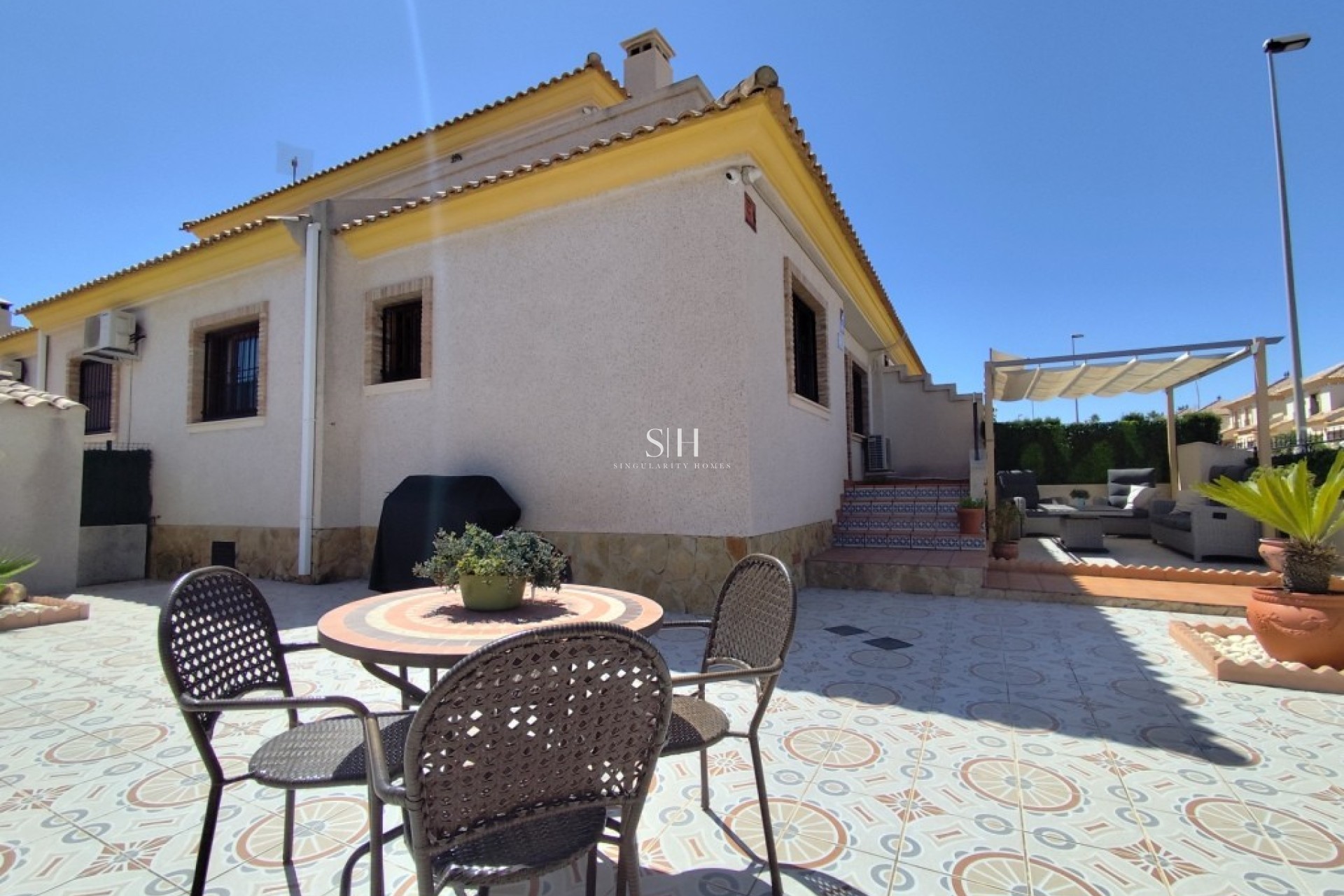 Перепродажа - Villa - Orihuela Costa - Villamartin