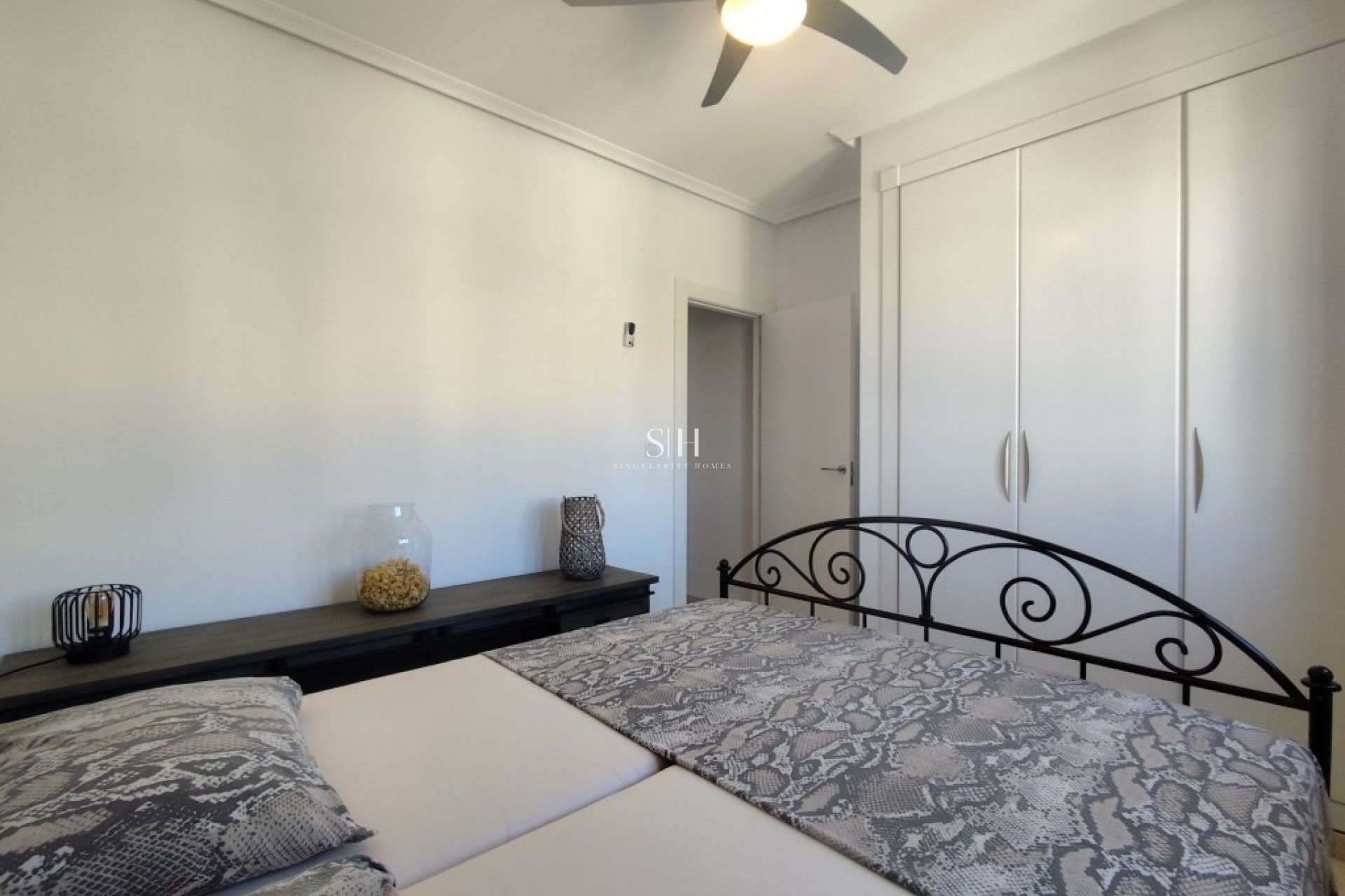 Перепродажа - Villa - Orihuela Costa - Villamartin