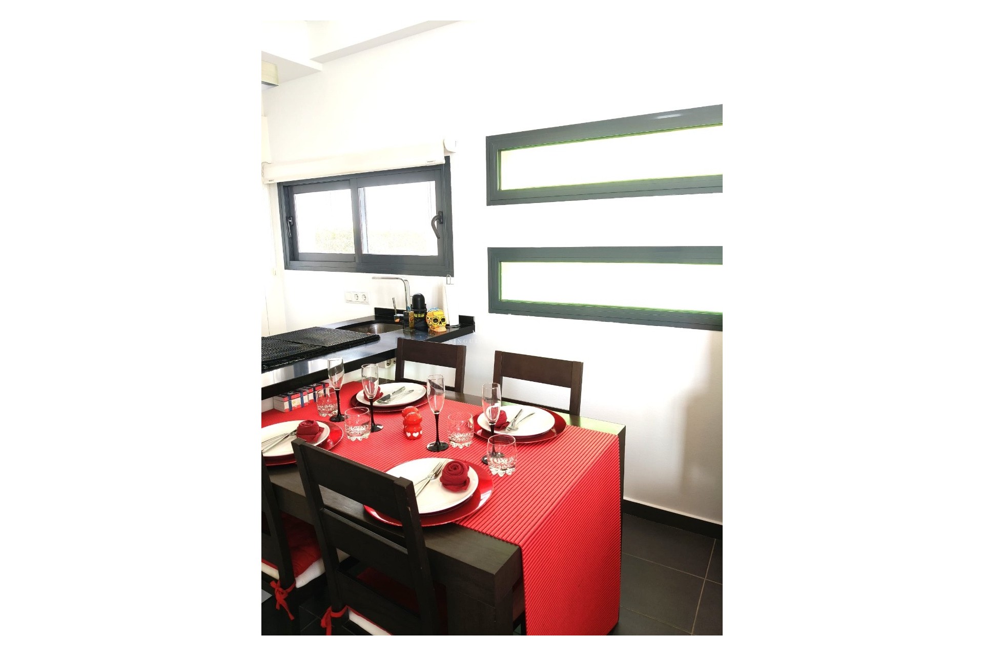 Перепродажа - Villa - Orihuela Costa - Villamartin